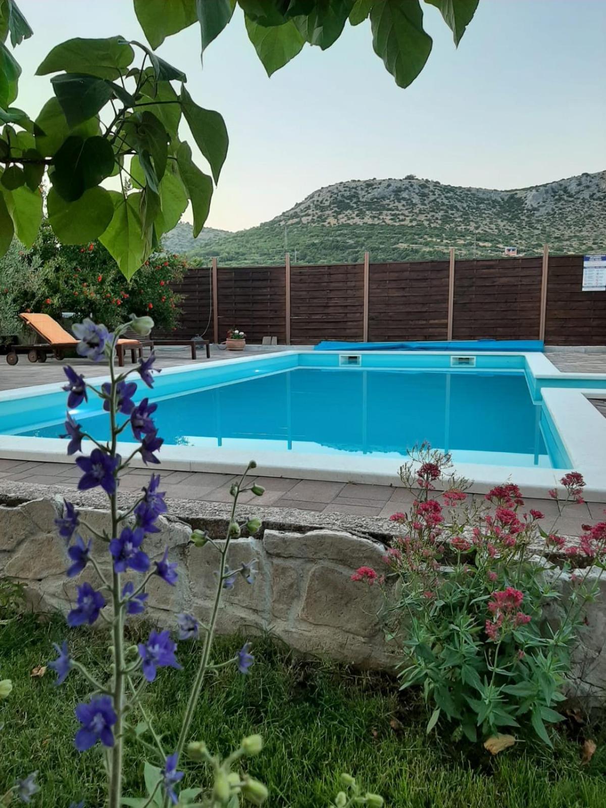 Apartment Smilje Sibenik Luaran gambar